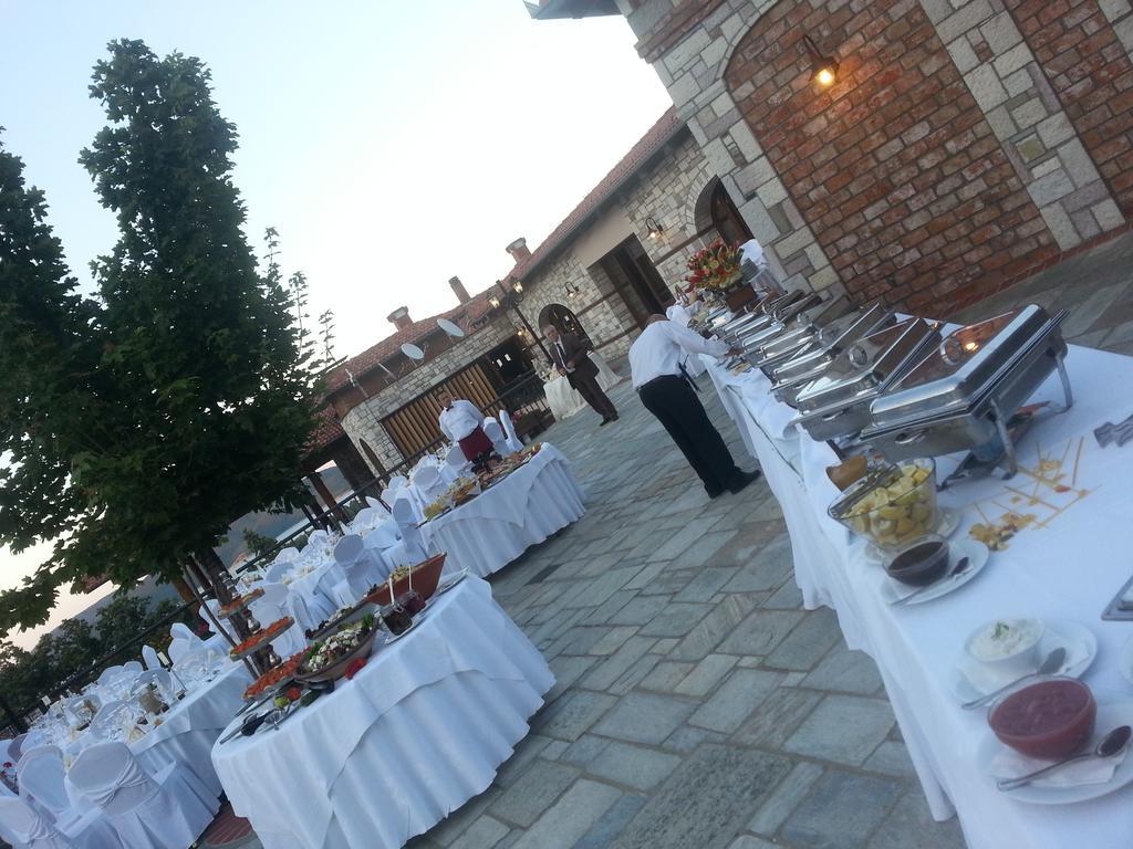 Kazarma Hotel Kalývia Fylaktís Екстериор снимка
