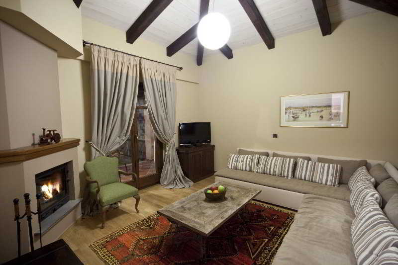 Kazarma Hotel Kalývia Fylaktís Екстериор снимка